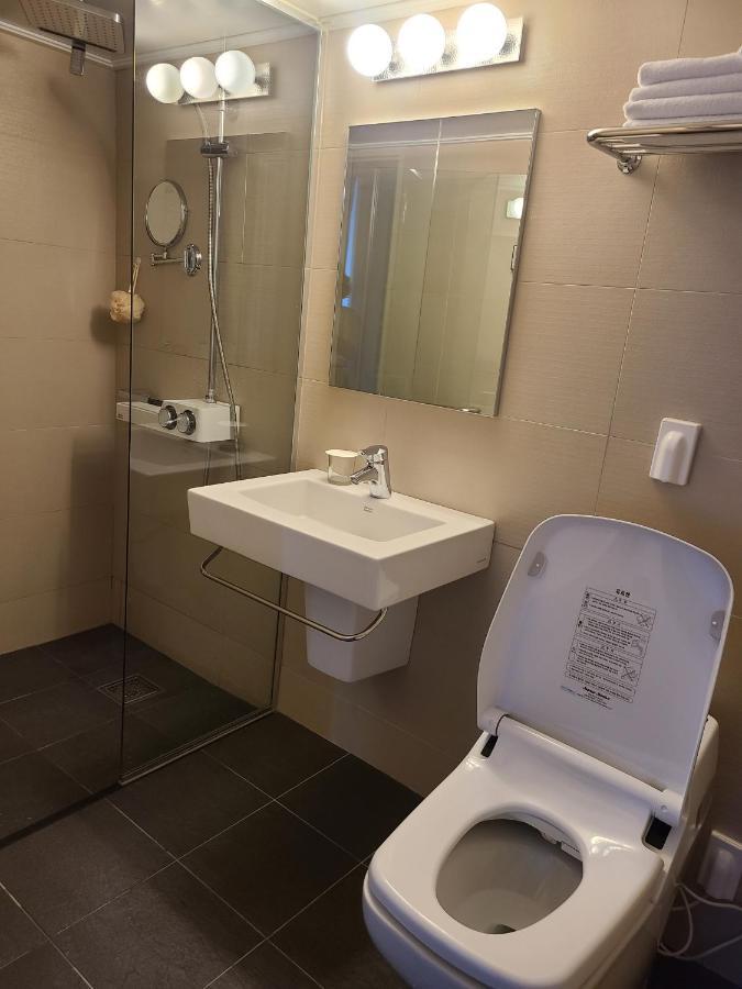 Jinwoo Prestige Hotel Geoje Extérieur photo